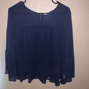 Flowy professional top